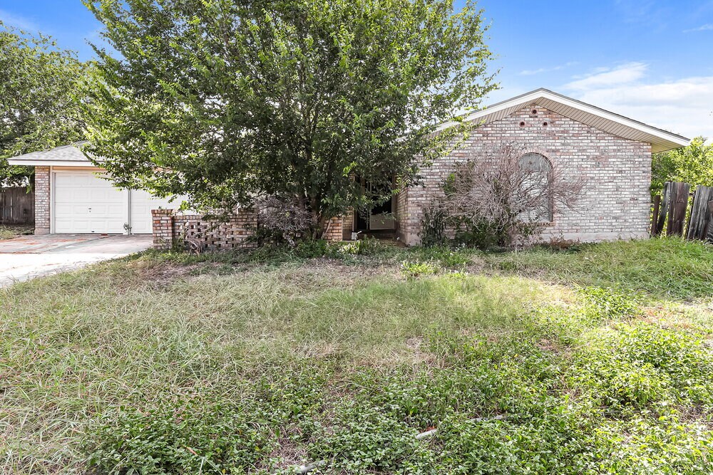 Photo - 9402 Shields Dr