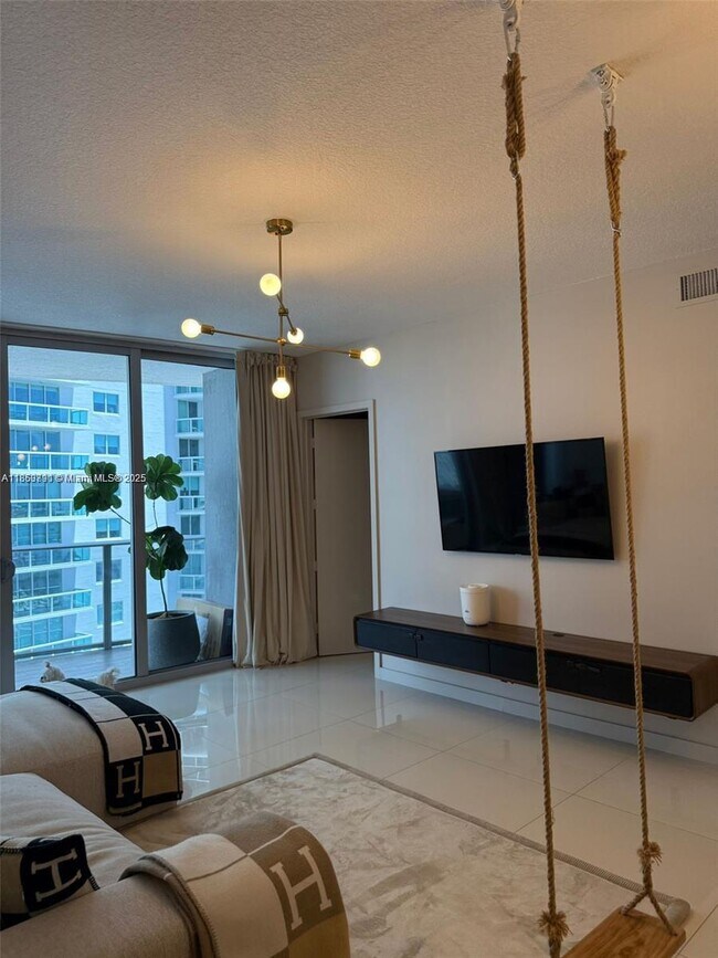 Photo - 488 NE 18th St Unit 2009