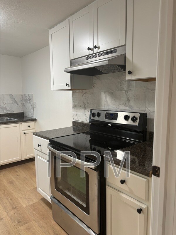 Photo - 619 E Pierce Ave