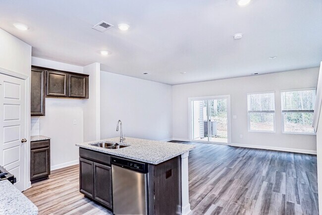 Photo - 112 Telford Dr