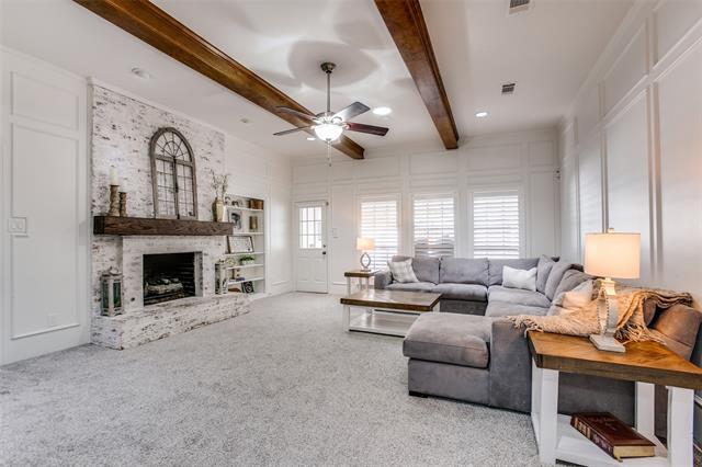 Photo - 2211 Bluebonnet Dr