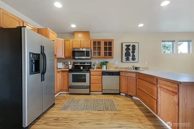 Photo - 9323 4th Ave W