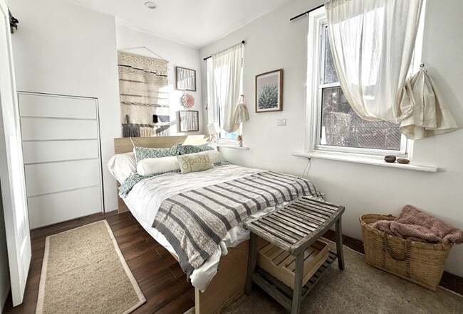 Photo - 1328 Pacific St