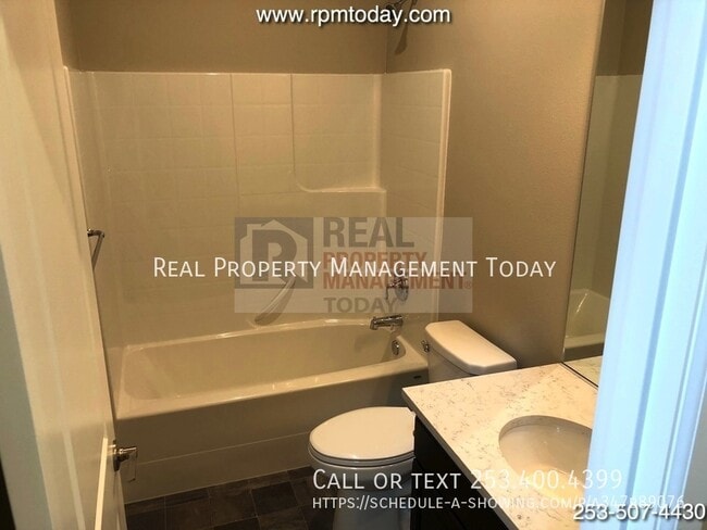 Photo - 5310 25th St NE