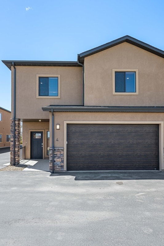 Building Photo - 280 W 2100 N