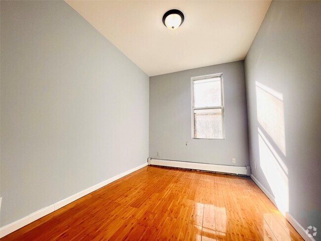 Building Photo - 124-12 Metropolitan Ave Unit 1R Rental