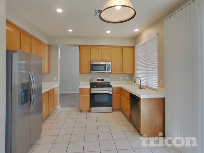 Photo - 9221 Valador Ave