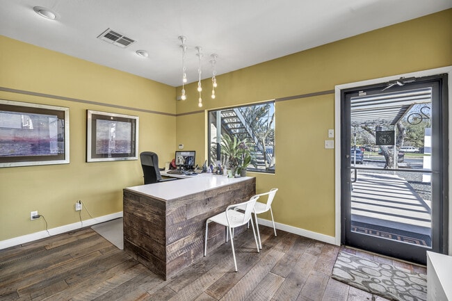 0M6A9738_39_40_41_42_43_44 - The Enclave