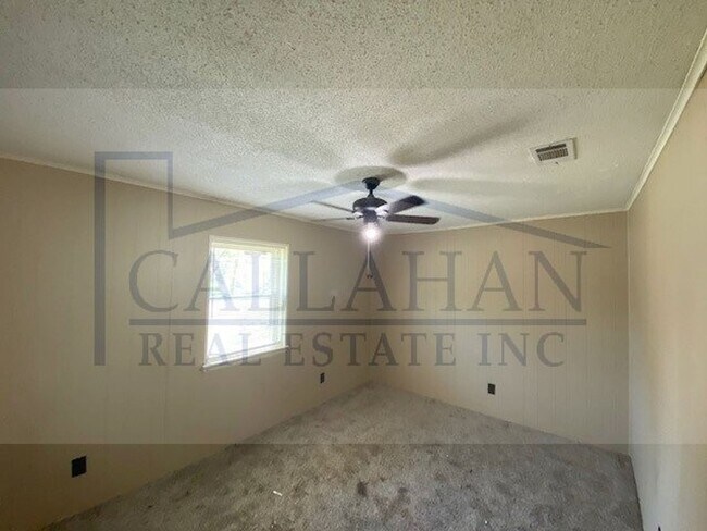Photo - 701 W 35th St Unit B