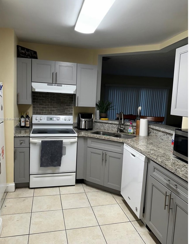 3433 NW 44th St