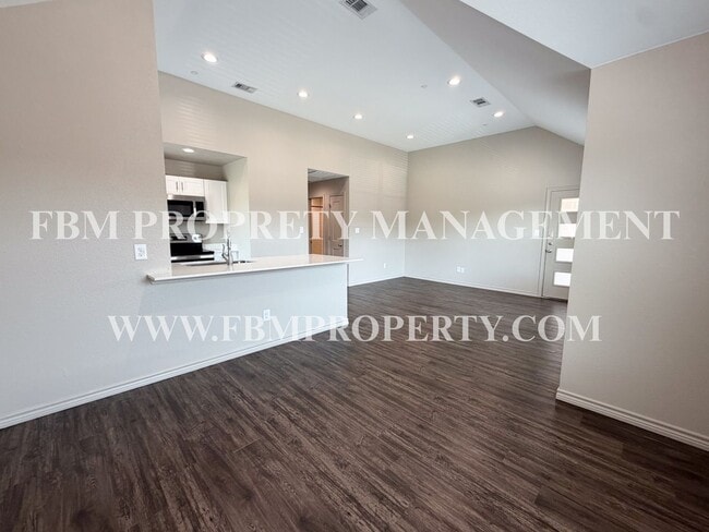 Photo - 1203 N Clay St Unit 521