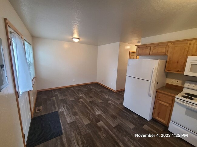 Photo - 2418-2420 Ernest Unidad 2418 Ernest Ave