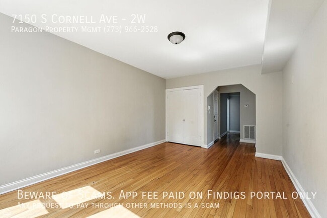 Photo - 7150 S Cornell Ave