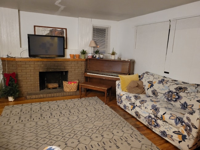 Photo - 355 E 500 N Unidad 2