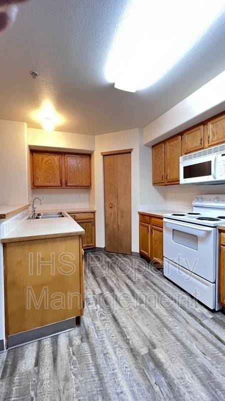 Photo - 6305 Chapel Hill Blvd Unit H101