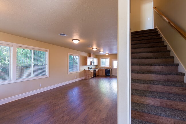 Photo - 436 10th NW St