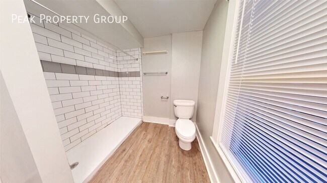 Photo - 2166 Indianola Ave Unit 2166 Indianola Ave