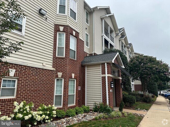 Building Photo - 1600 Spring Gate Dr. Unit 2308 Rental