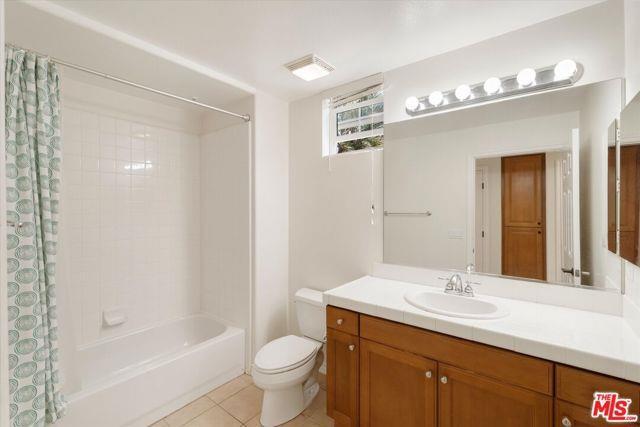 Building Photo - 7101 Playa Vista Dr Unit 205 Rental