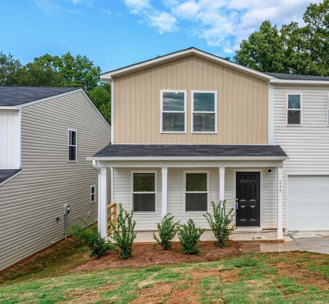 Charming 4BR, 2.5 BA home in Duncan SC is ... - Charming 4BR, 2.5 BA home in Duncan SC is ...