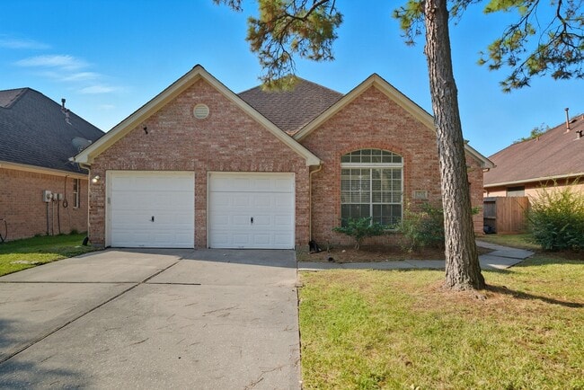 Building Photo - 13130 Yaupon Holly Ln Rental