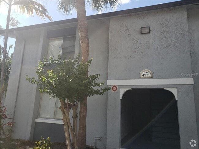 Building Photo - 4739 S Texas Ave Unit 4739D Rental