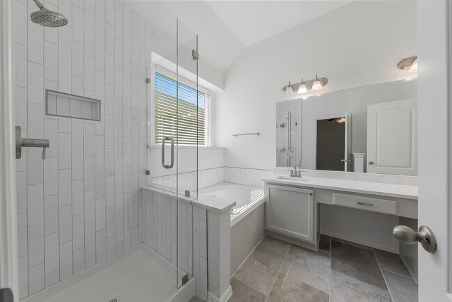 Photo - 14708 Little Anne Dr