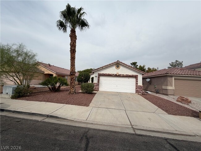 Building Photo - 5905 Silver Heights St