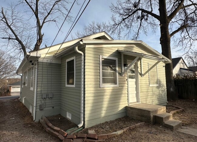 Photo - 126 S Willow Ave