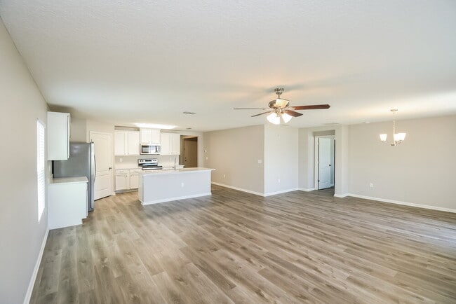 Photo - 1949 Rock Springs Way