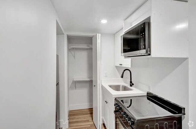 Building Photo - 1260 SW 4th St Rental