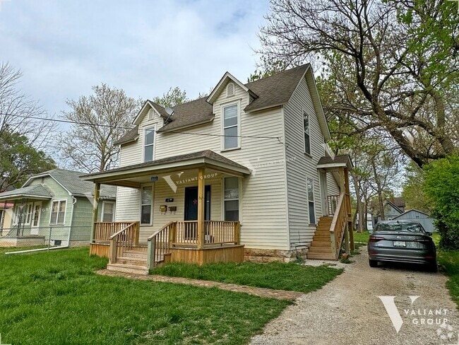 Building Photo - 320 S Florence Ave Unit Apt B