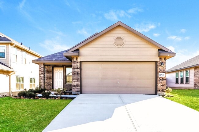 Building Photo - 11067 N Lake Mist Ln