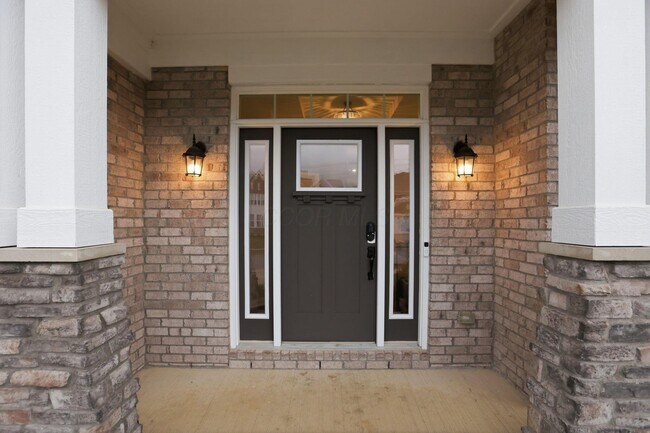 Photo - 254 Harness Way