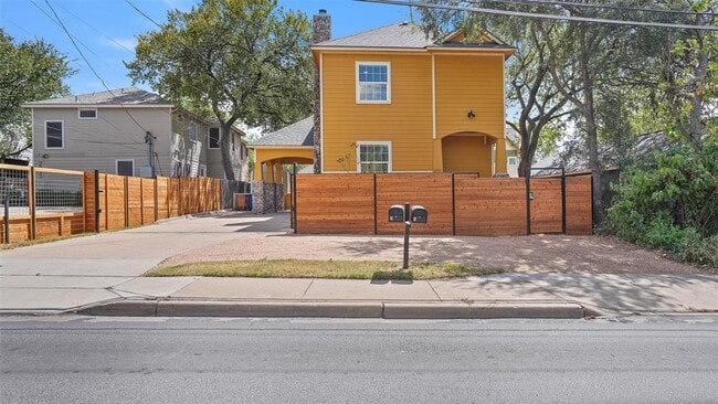 2931 E Martin Luther King Jr Blvd