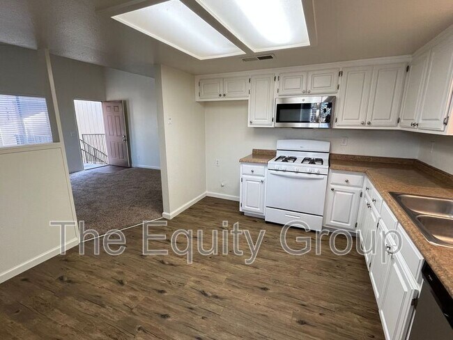 Photo - 3926 W Meadow Ave