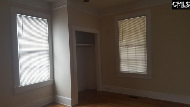 Photo - 2115 Wallace St