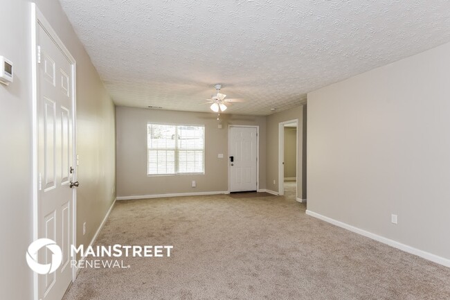 Photo - 211 Clydesdale Ln SE