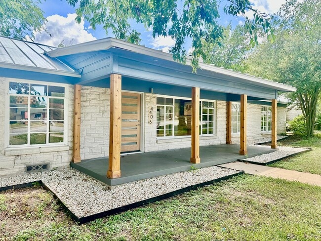 Building Photo - 4406 Airport Blvd