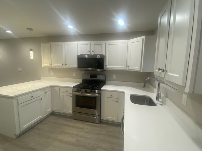 Photo - 224 N Rose St