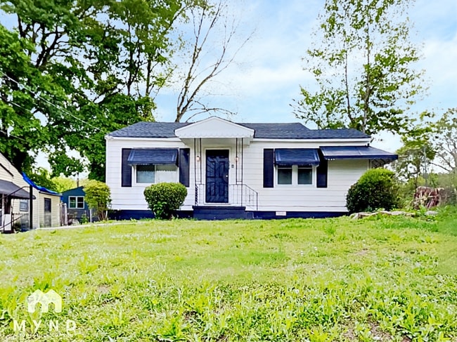 Building Photo - 324 Autumn Ln SW Rental