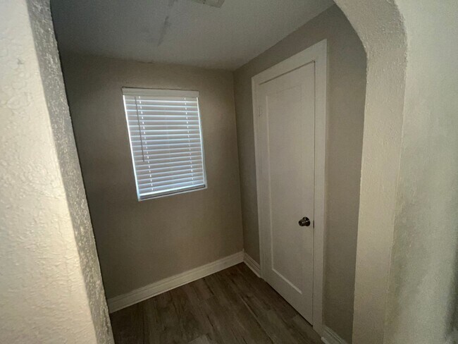 Photo - 1924 NW Arlington Ave