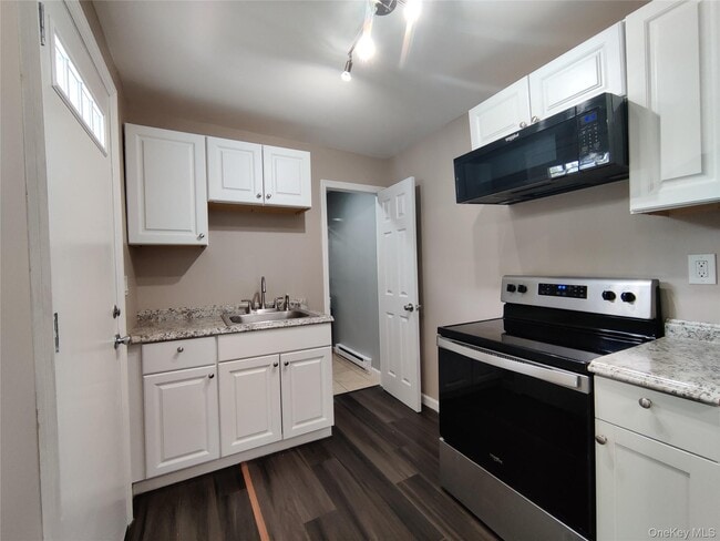 Photo - 917-921 Violet Ave Unit B