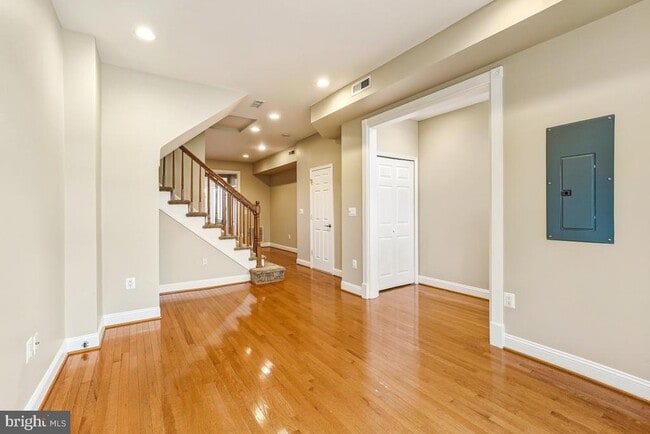 Photo - 3117 11th St NW