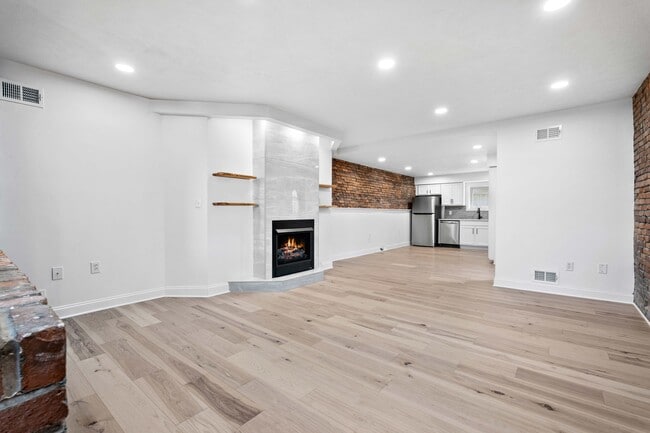 2128 Merriman Way