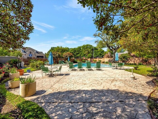 Photo - 1601 S Shepherd Dr Condo Unit 138