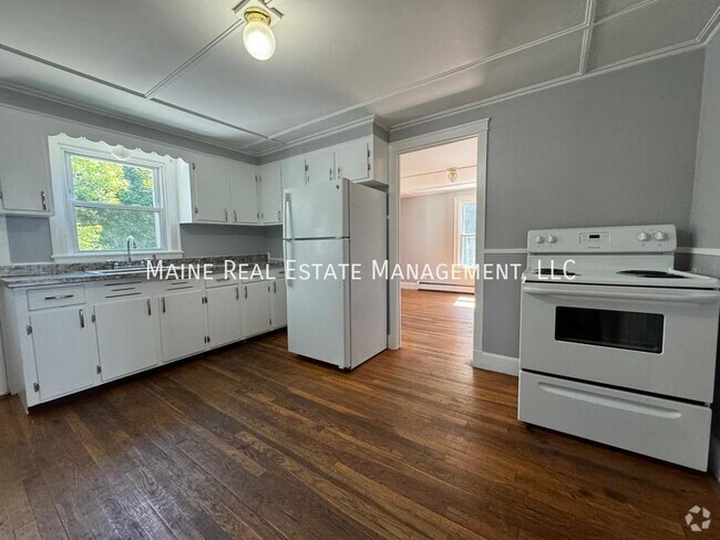 Building Photo - 5 Williams St Unit 2 Rental