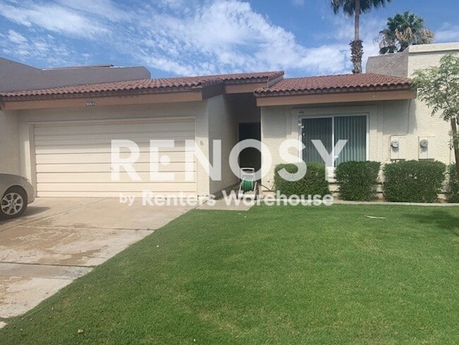 Building Photo - Ideal 2 BD/2 BA/2 CG Townhome with Community Pool Near Olive & 67th in Peoria!