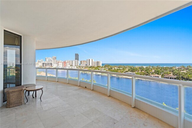 Photo - 21050 Point Pl Unidad 1204 Rental