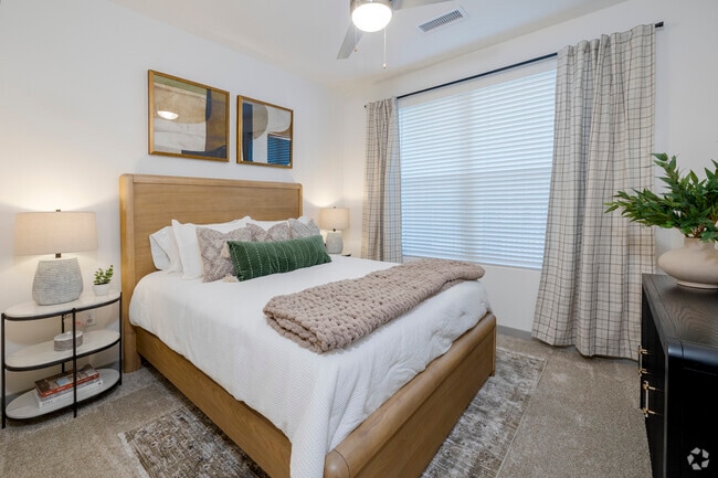2BR, 2BA - 1,092SF - Second Bedroom